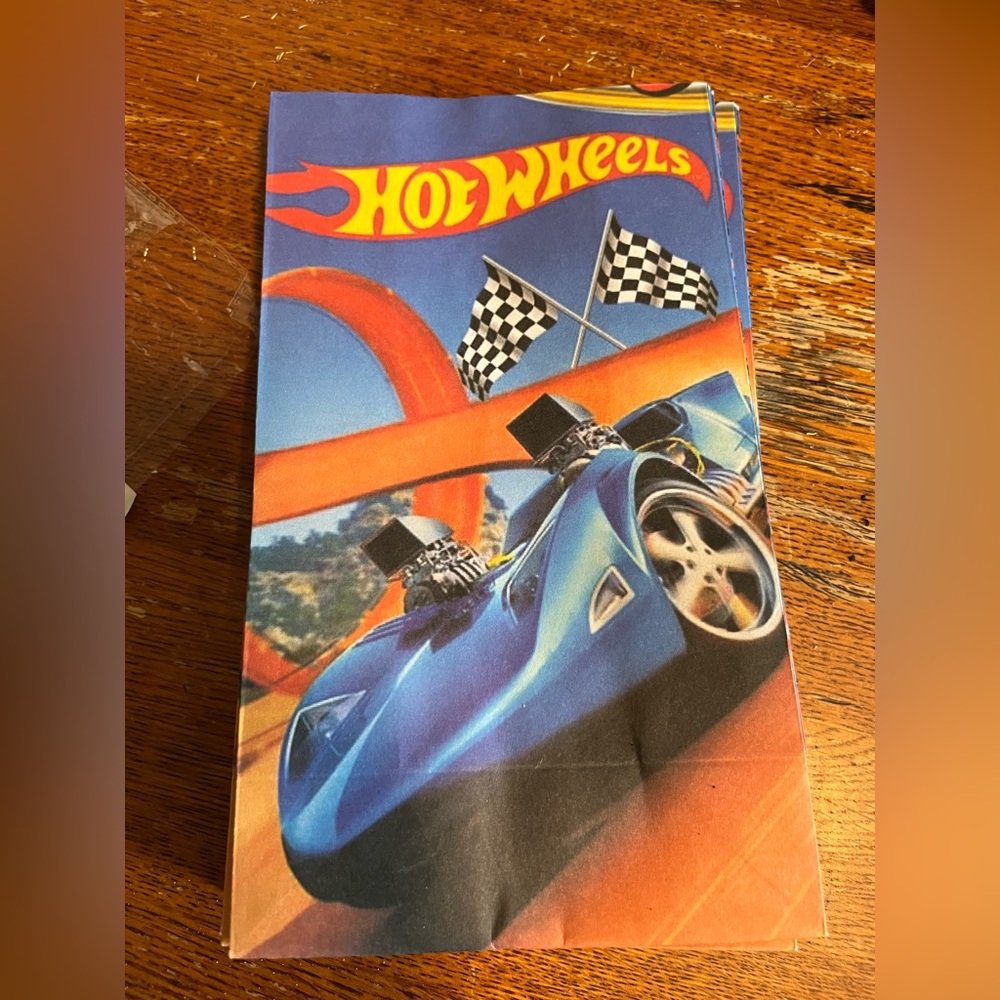 NWT HOTWHEEL PARTY FAVOR BAGS